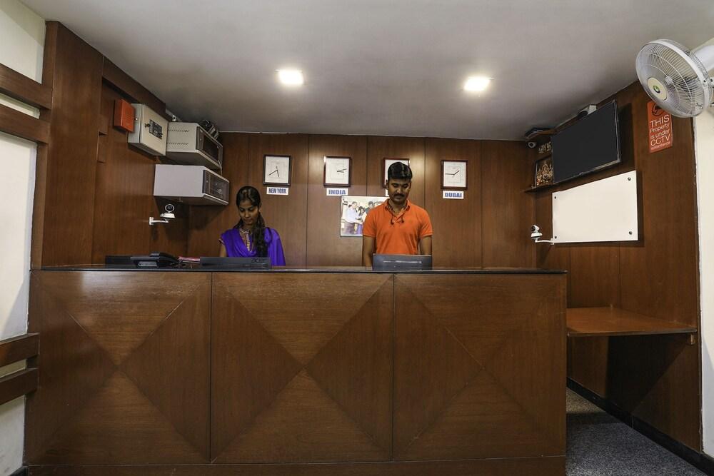 Treebo Trend Hotel Jp Plaza Nampally Haydarabad Dış mekan fotoğraf