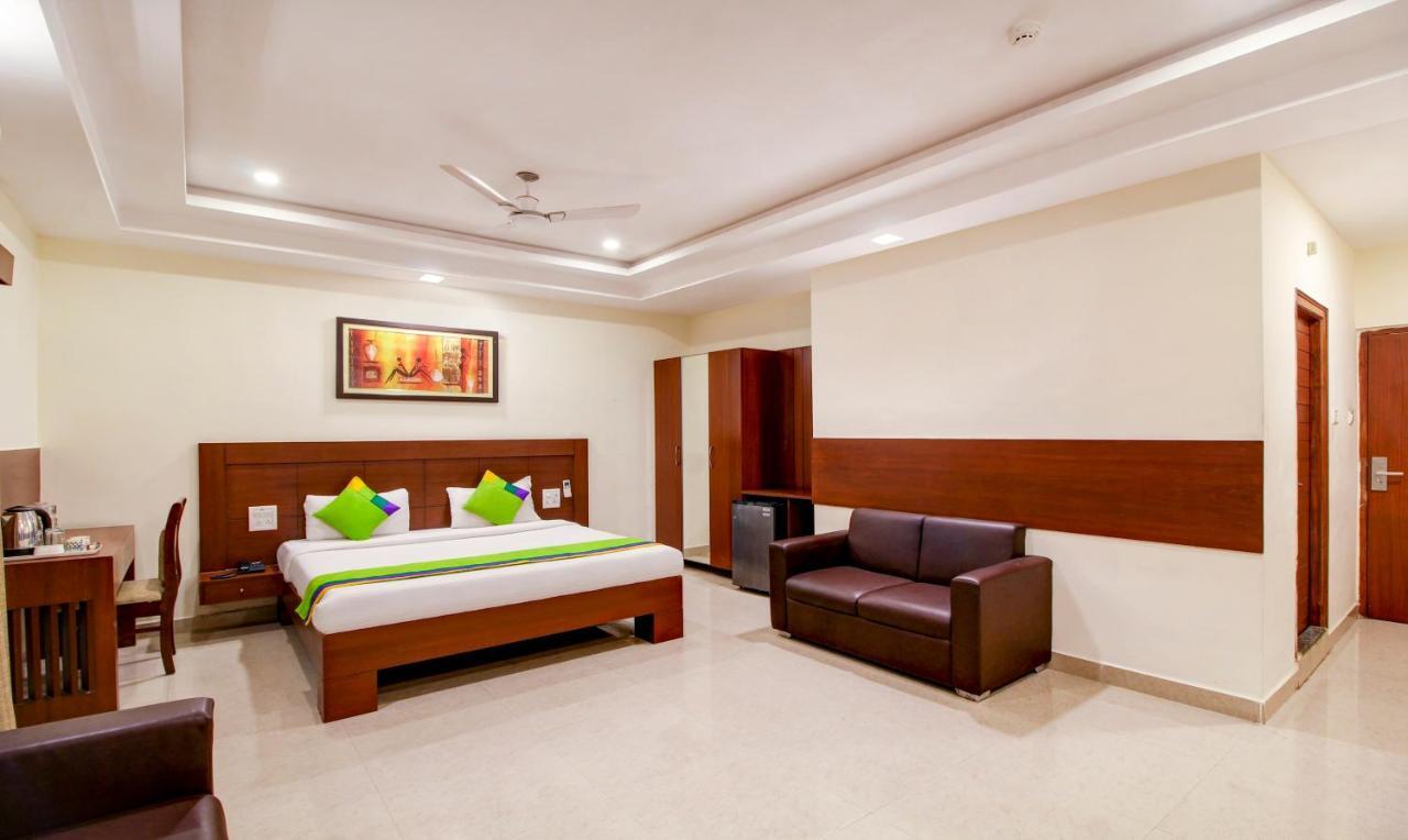 Treebo Trend Hotel Jp Plaza Nampally Haydarabad Dış mekan fotoğraf