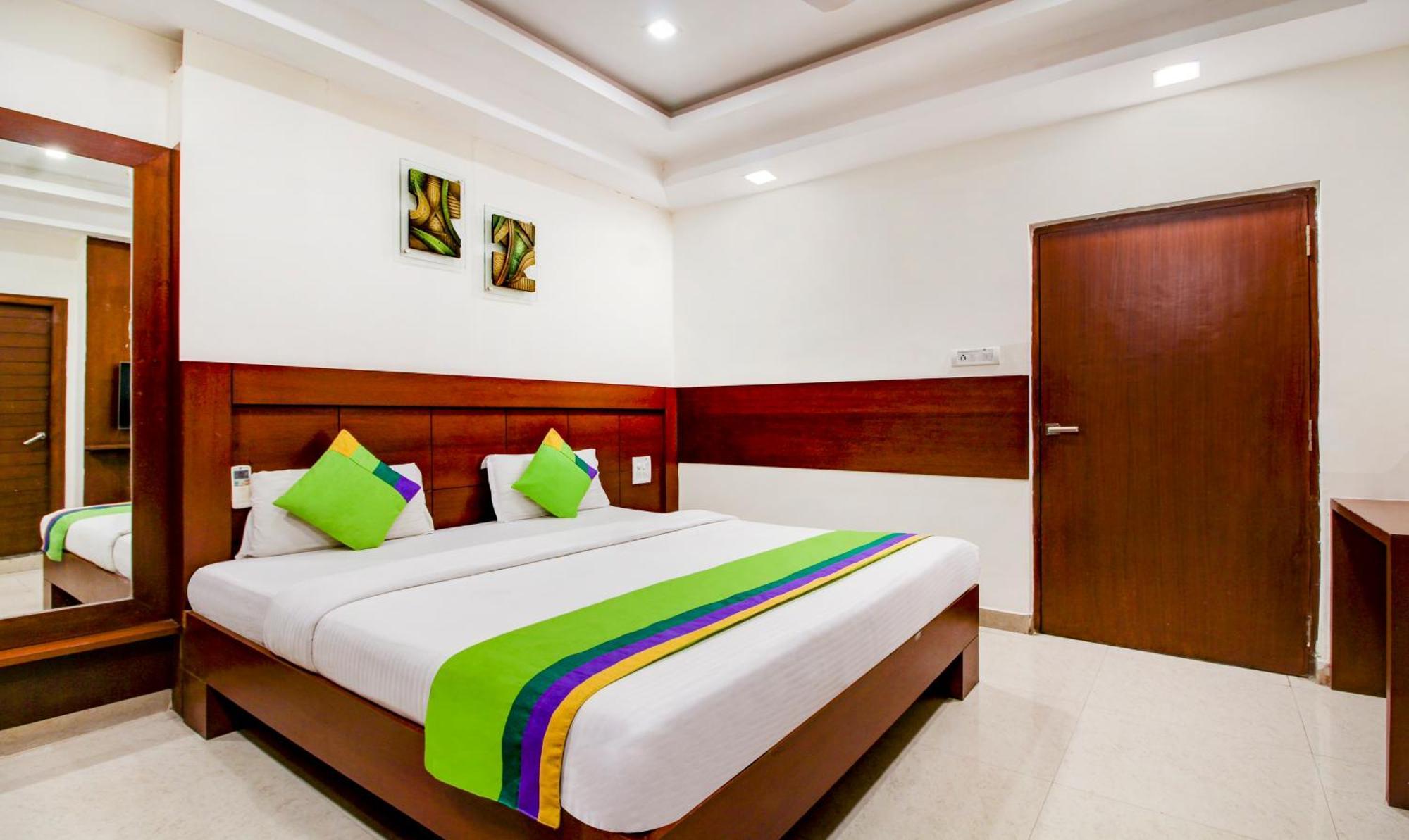Treebo Trend Hotel Jp Plaza Nampally Haydarabad Dış mekan fotoğraf