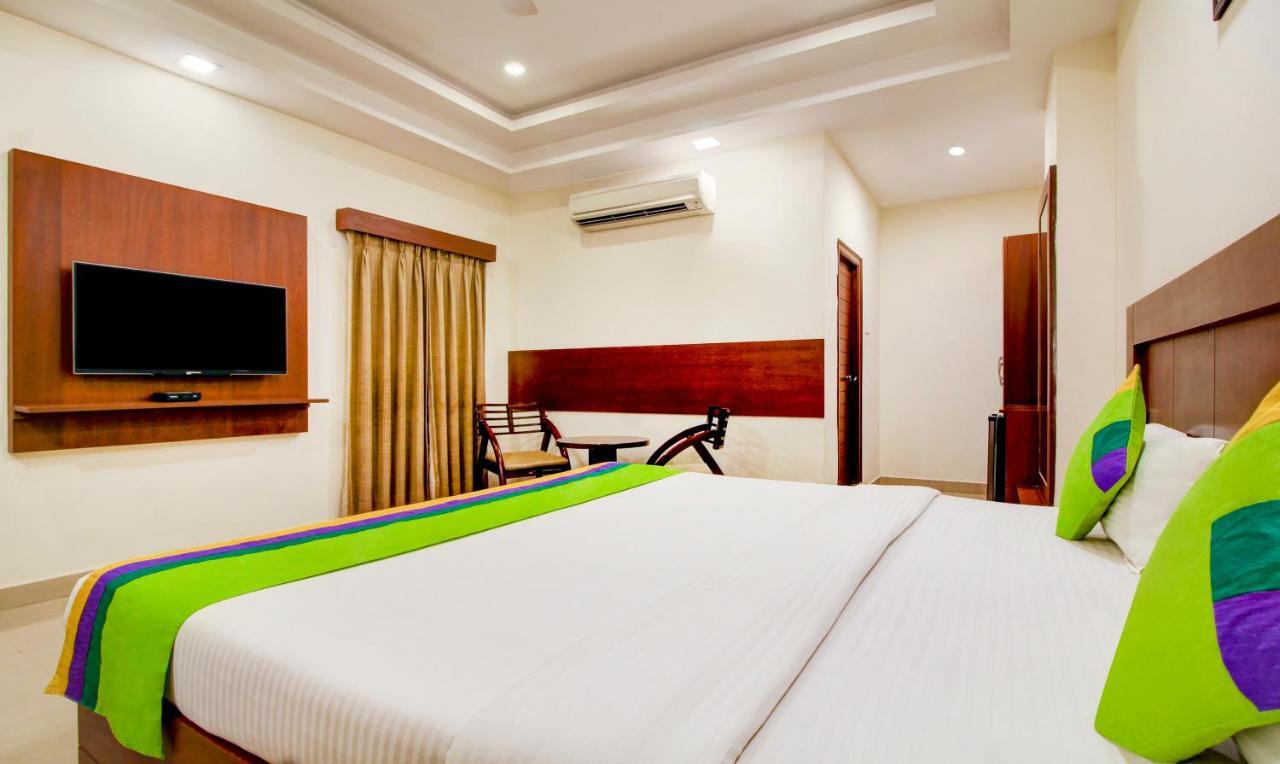 Treebo Trend Hotel Jp Plaza Nampally Haydarabad Dış mekan fotoğraf