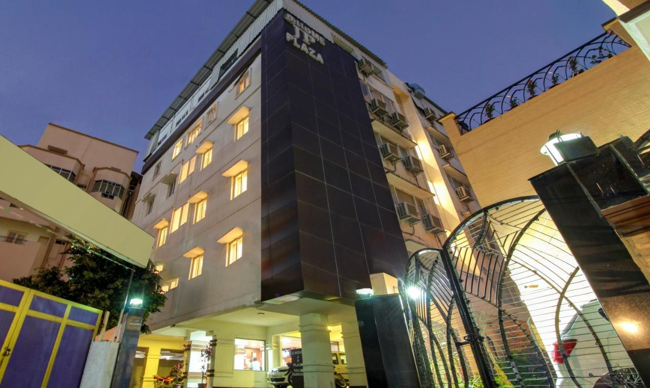 Treebo Trend Hotel Jp Plaza Nampally Haydarabad Dış mekan fotoğraf