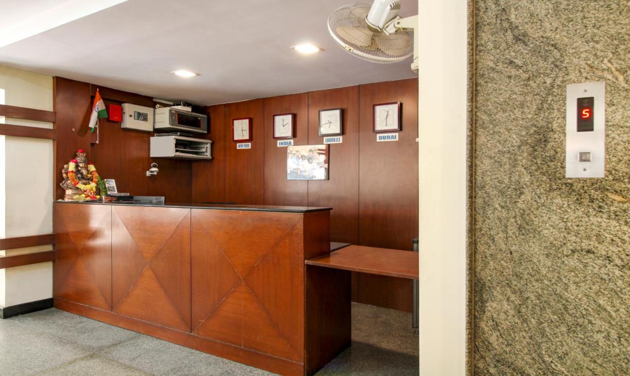 Treebo Trend Hotel Jp Plaza Nampally Haydarabad Dış mekan fotoğraf