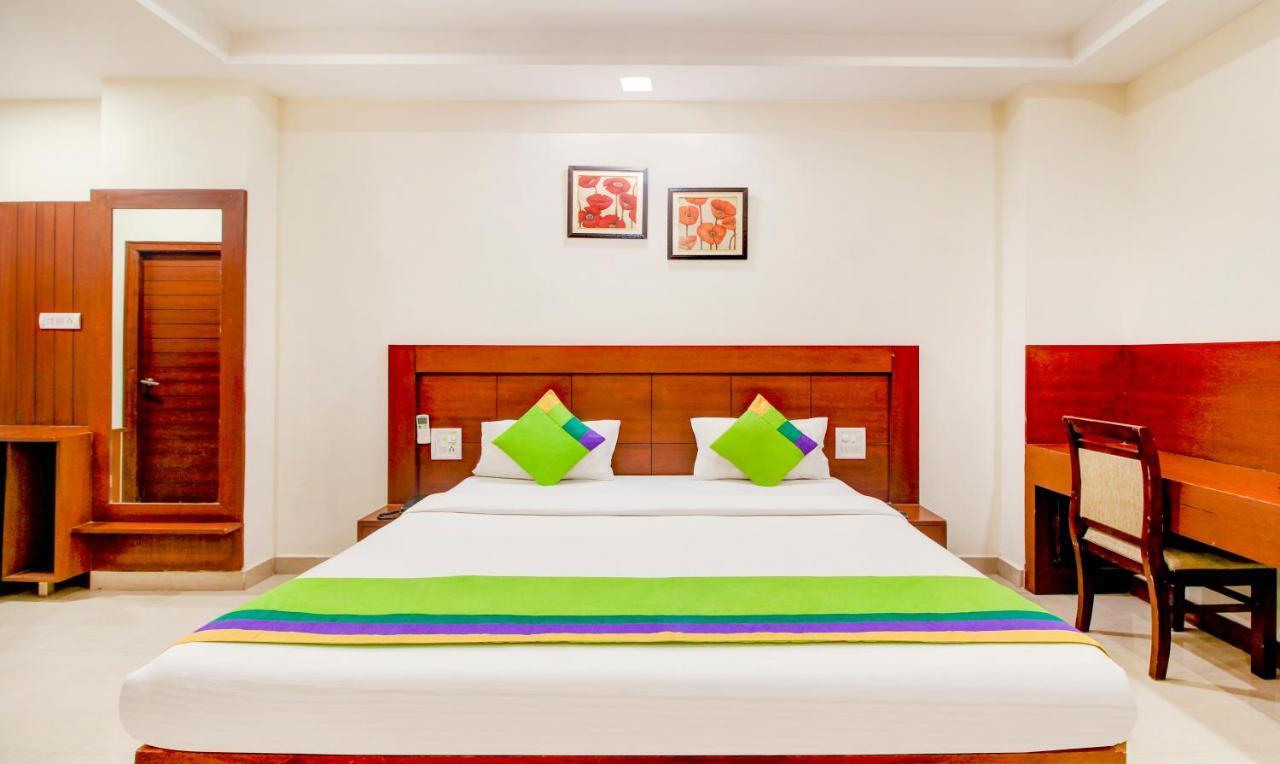Treebo Trend Hotel Jp Plaza Nampally Haydarabad Dış mekan fotoğraf