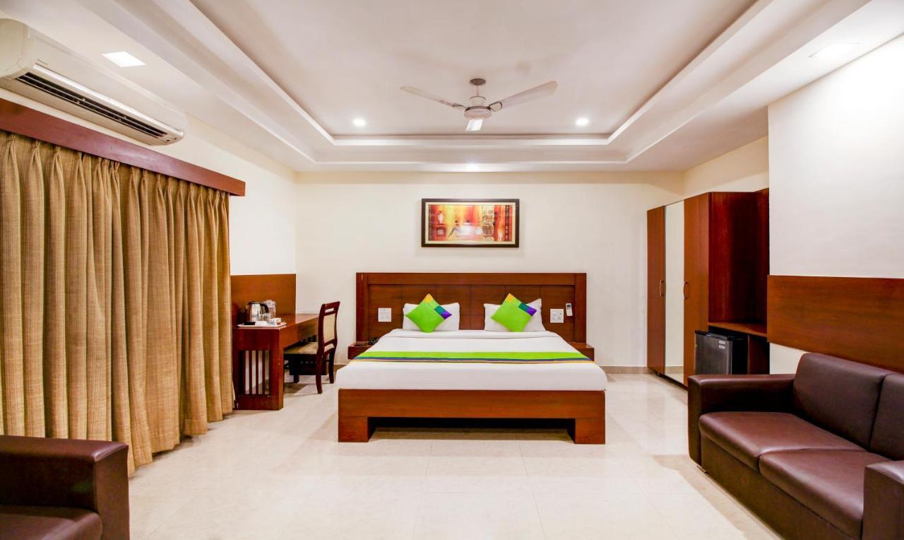 Treebo Trend Hotel Jp Plaza Nampally Haydarabad Dış mekan fotoğraf